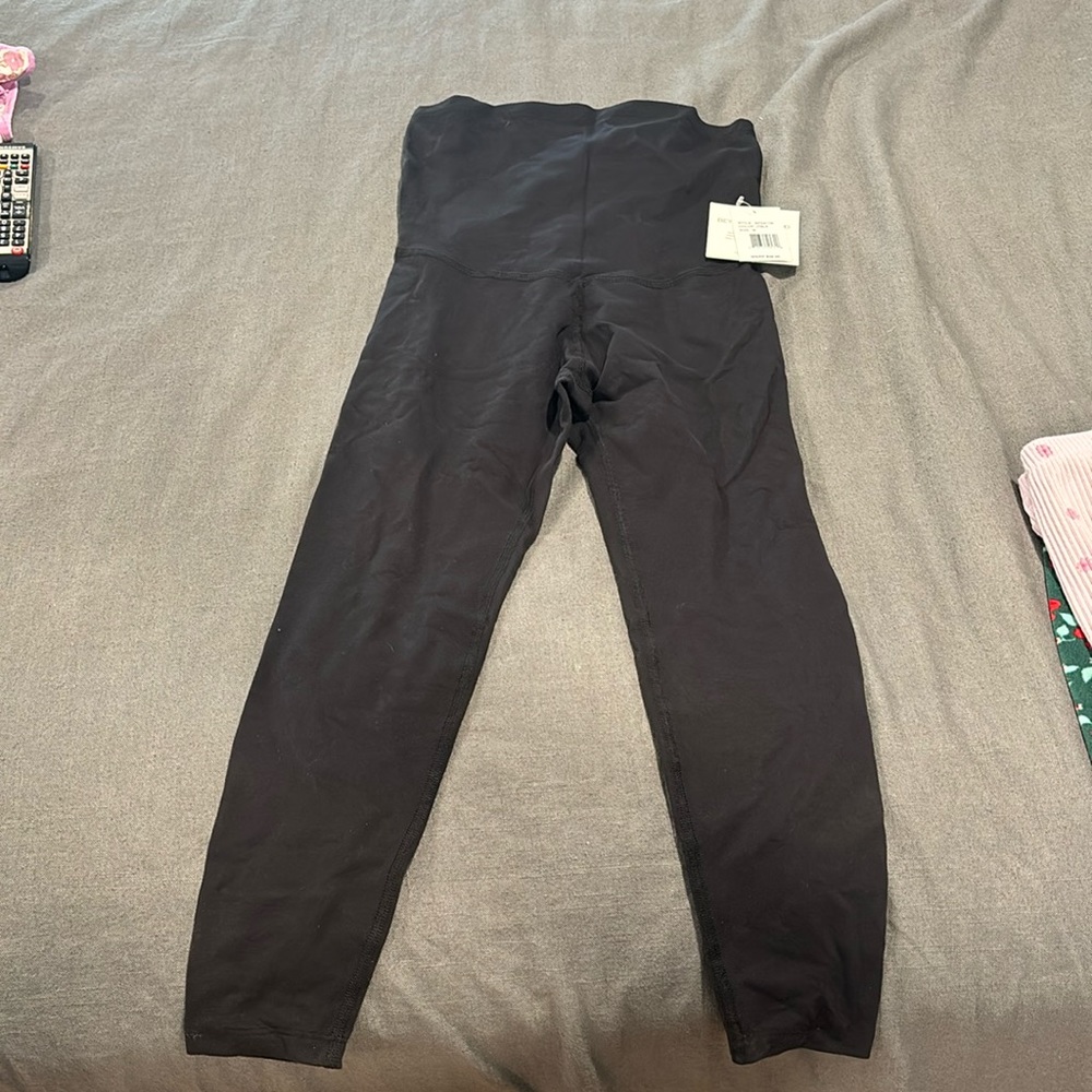 New with tags beyond yoga maternity leggings